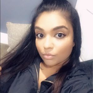 Meet your Posher, Sindiya